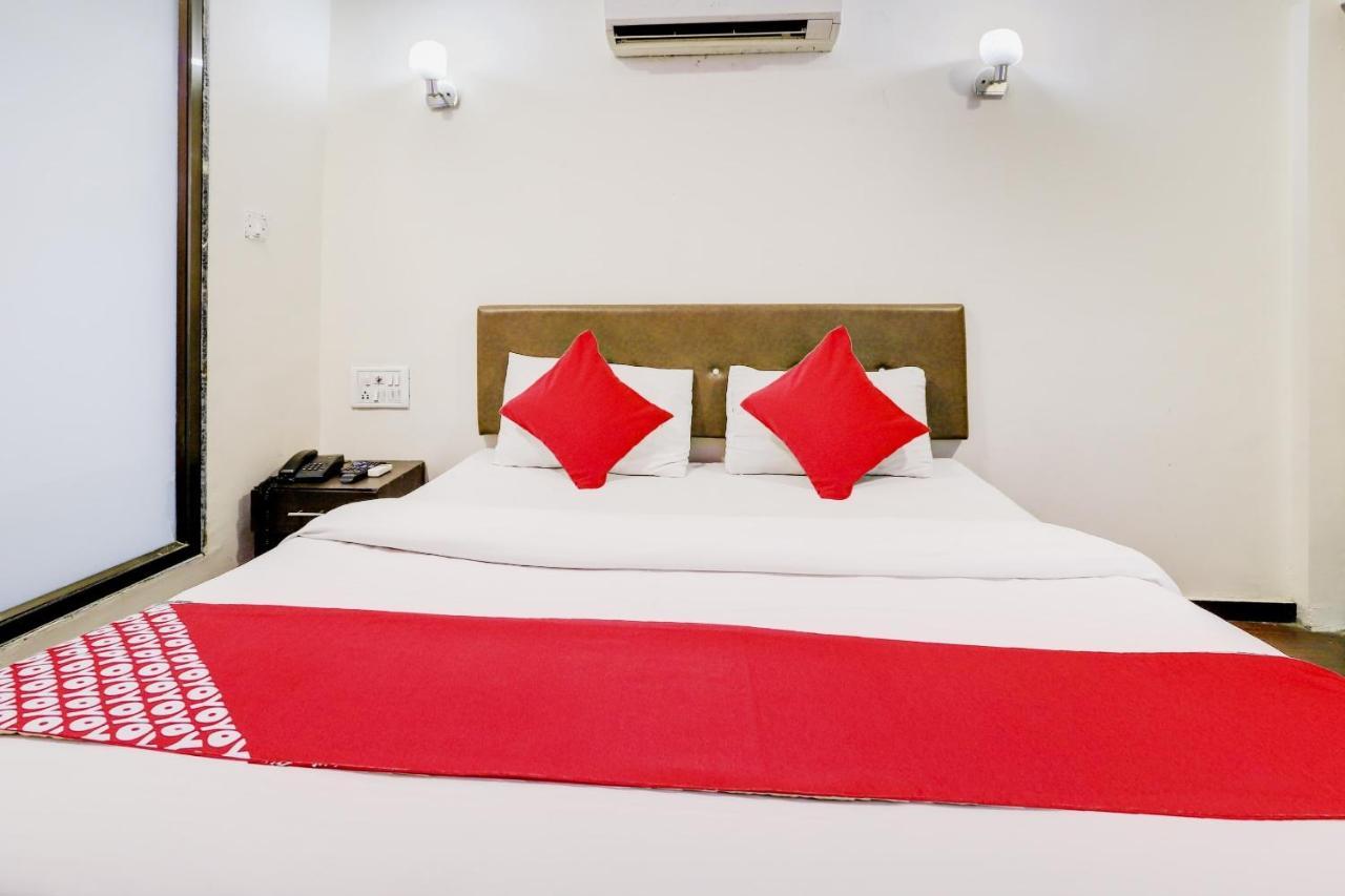 Oyo Hotel Dash Вадодара Екстер'єр фото