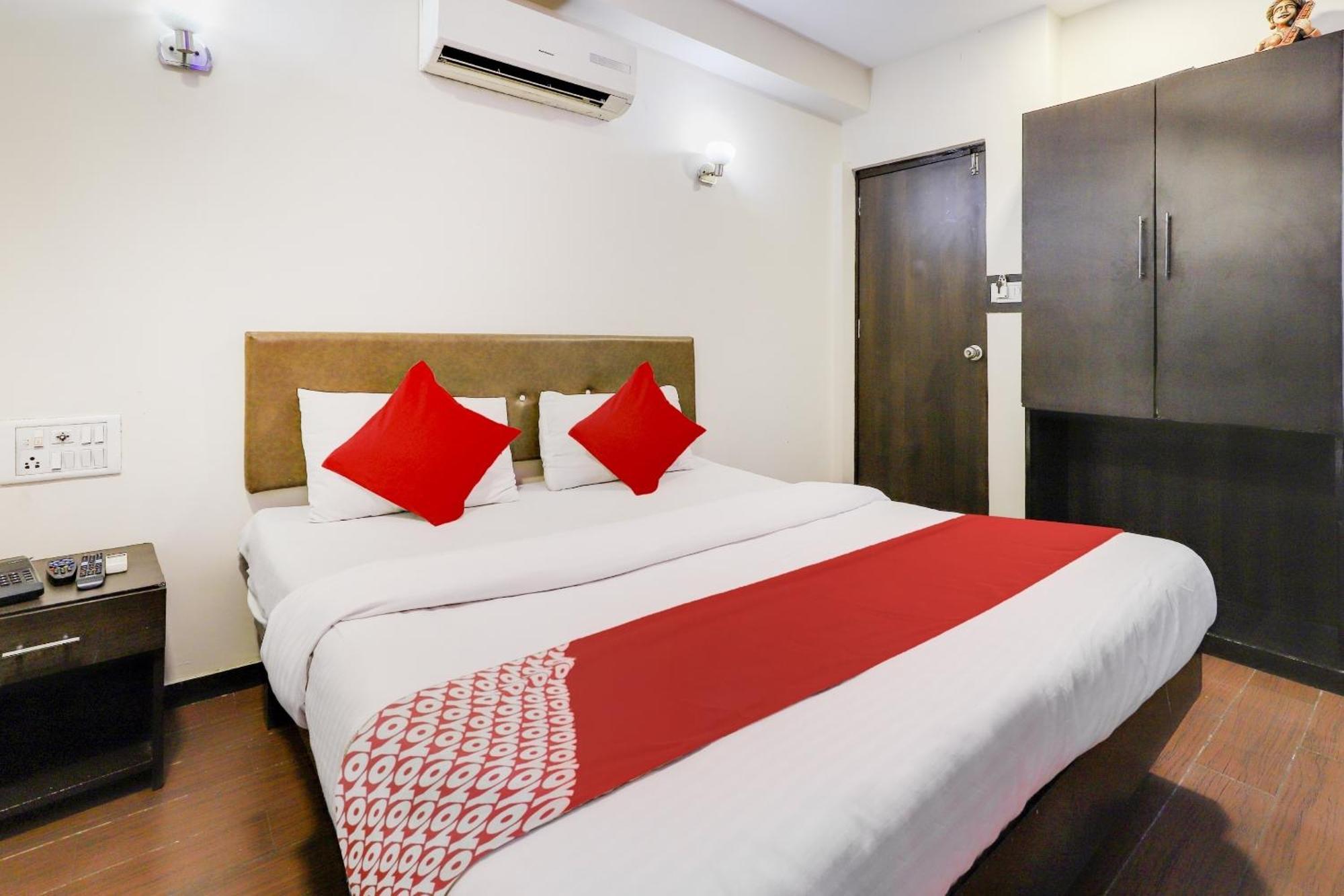 Oyo Hotel Dash Вадодара Екстер'єр фото